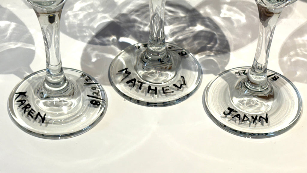 Bride/Groom wedding party champagne flutes